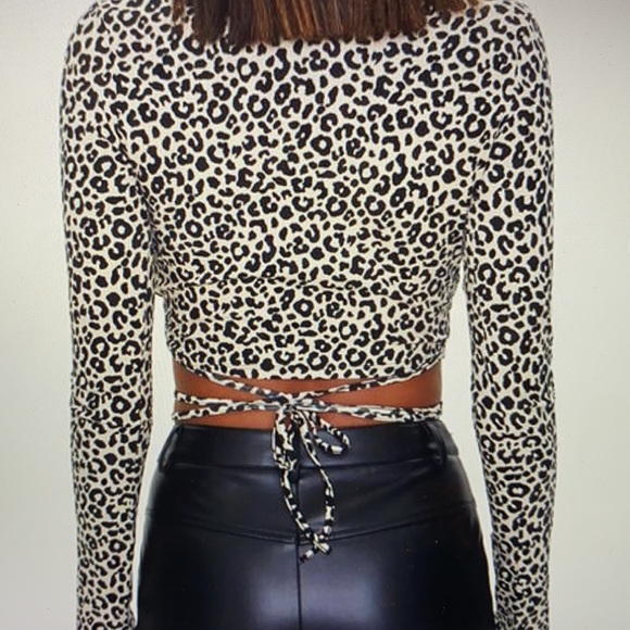 Forever 21 Leopard Wraparound Crop Top - Picture 3 of 7
